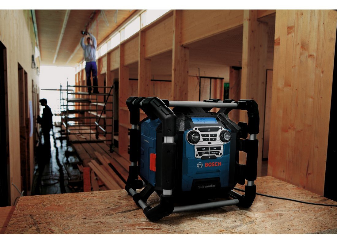 Radio de chantier 18 V avec Bluetooth® 5.0 et station d’alimentation