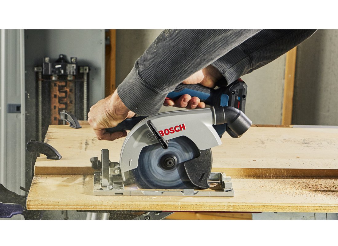 18V BRUSHLESS BLADE-LEFT 6-1/2 IN. CIRCULAR SAW KIT WITH (2) CORE18V® 4 AH ADVANCED POWER BATTERIES