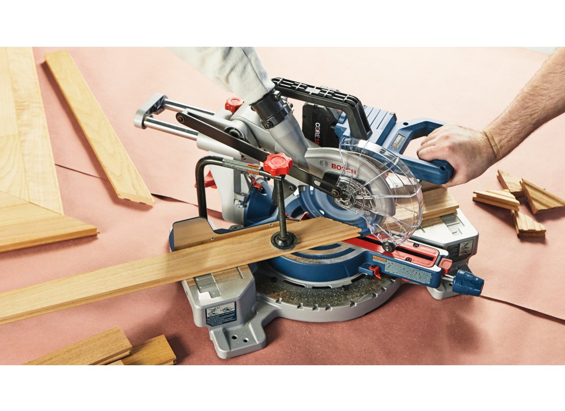 PROFACTOR™ 18V 7-1/4 IN. SINGLE-BEVEL SLIDE MITER SAW KIT WITH (1) CORE18V 8 AH HIGH POWER BATTERY