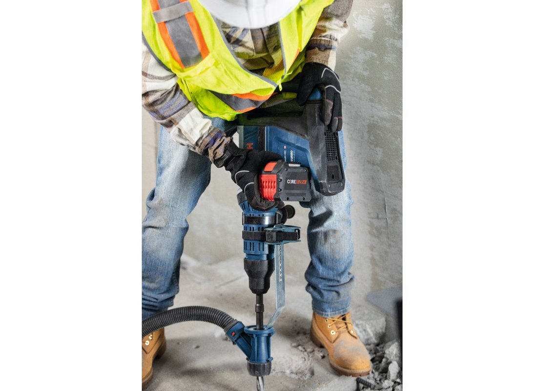 Marteau perforateur 18V SDS-max® Connected-Ready PROFACTOR™ de 1-7/8 po avec (2) batteries High Power CORE18V® 12 Ah