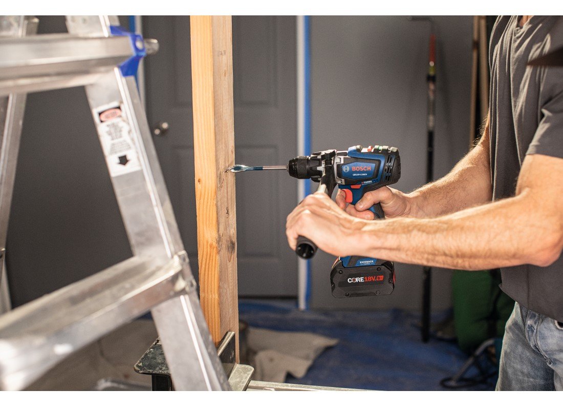 18V 2-Tool Combo Kit with Connected-Ready 1/2 In. Hammer Drill/Driver, Connected-Ready Two-In-One 1/4 In. and 1/2 In. Bit/Socket Impact Driver/Wrench, (1) CORE18V 8 Ah High Power Battery and (1) CORE18V 4 Ah Advanced Power Battery
