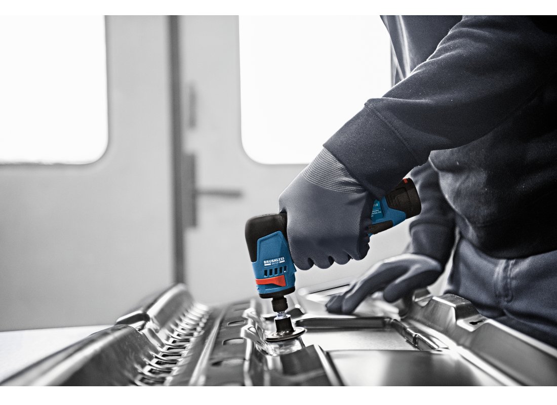 Ensemble meuleuse droite à renvoi d’angle 12V Max sans balais de 1/4 po avec (2) batteries de 3 Ah