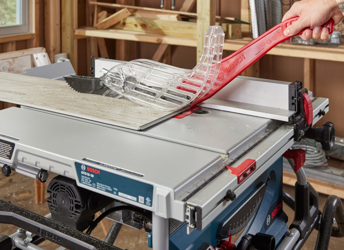Scie sur table de chantier de 10 po avec support à roulettes Gravity-Rise