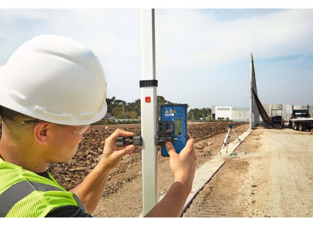 1,000 Ft. Red and Green-Beam Rotary Laser Receiver