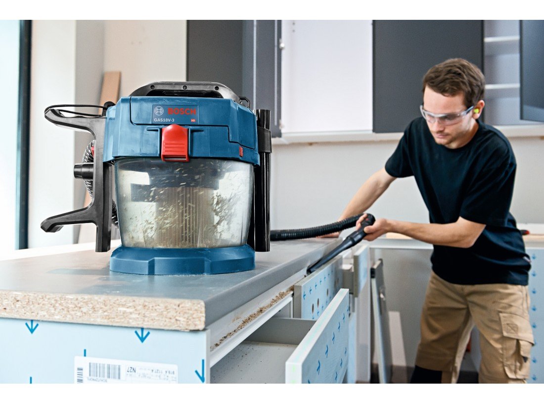 18V 2.6-Gallon Wet/Dry Vacuum Cleaner with HEPA Filter (Bare Tool)