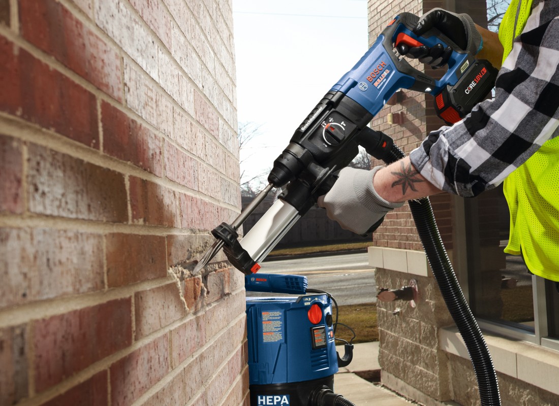18V EC Brushless SDS-plus® Bulldog™ 1 In. Rotary Hammer Kit with (1) CORE18V® 4 Ah Advanced Power Battery