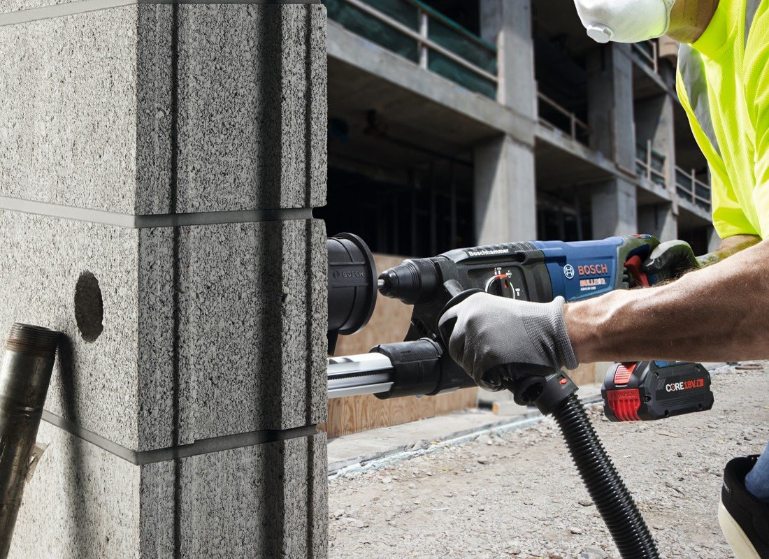 18V EC Brushless SDS-plus® Bulldog™ 1 In. Rotary Hammer Kit with (1) CORE18V® 4 Ah Advanced Power Battery