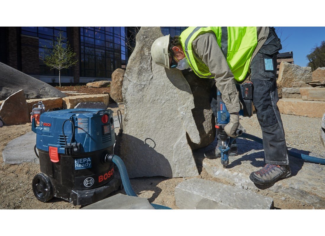 PROFACTOR™ 18V Connected-Ready SDS-max® 1-9/16 In. Rotary Hammer Kit with (2) CORE18V® 8 Ah High Power Batteries