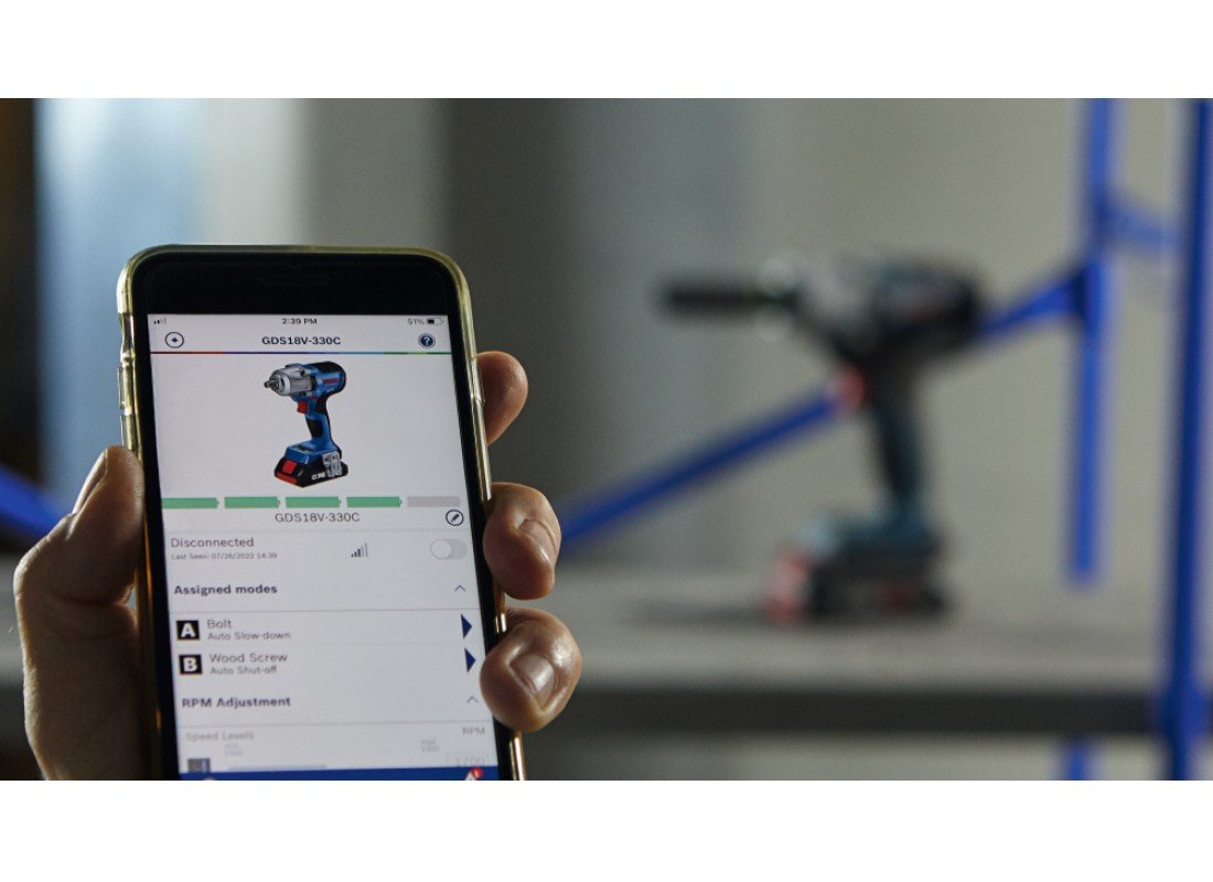 Ensemble clé à chocs 18V sans balais de 1/2 po à couple moyen avec bague de friction et trou traversant et (2) batteries Advanced Power CORE18V® 4 Ah