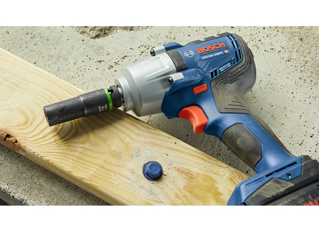 18V Brushless 1/2 In. Mid-Torque Impact Wrench Kit with Pin Detent and (2) CORE18V® 4 Ah Advanced Power Batteries