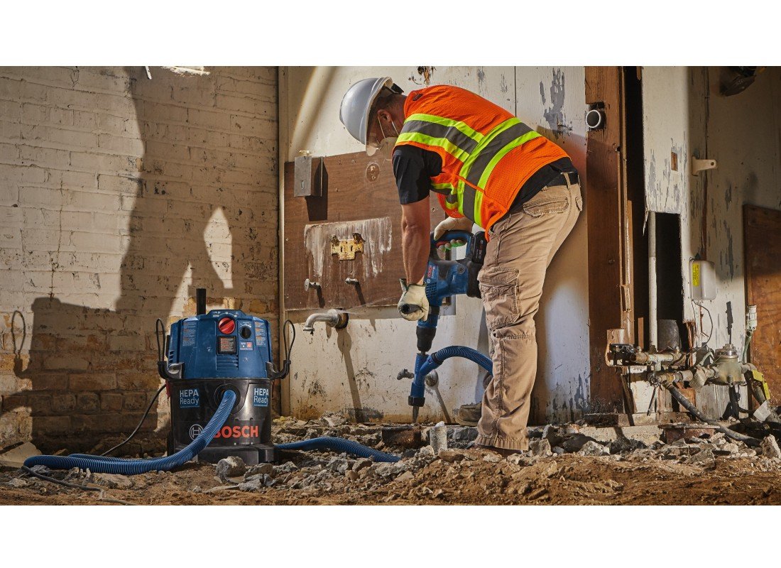 Burin pointu en étoile torsadé R-Tec SDS max® BlueCollar™ de 16 po avec adaptateur d’aspiration