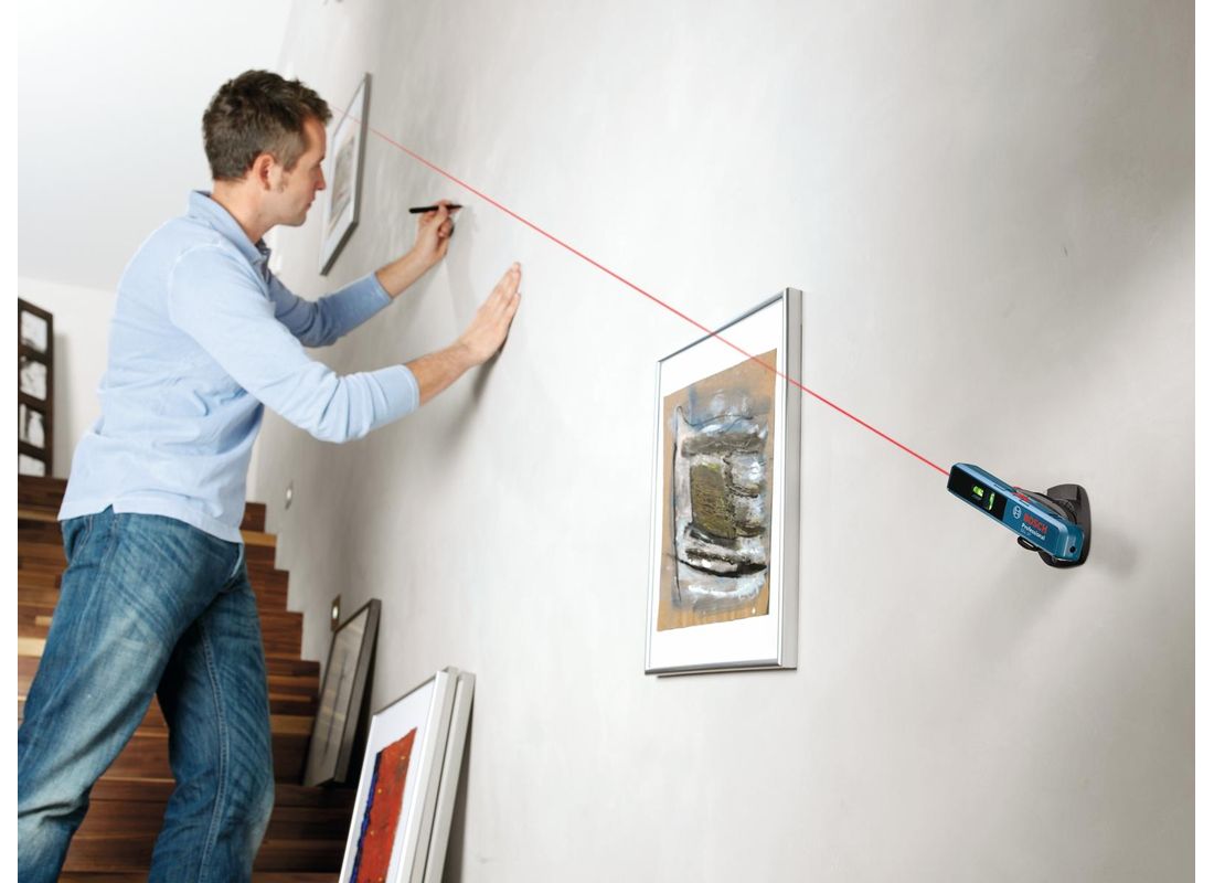 Bosch line and point laser level deals